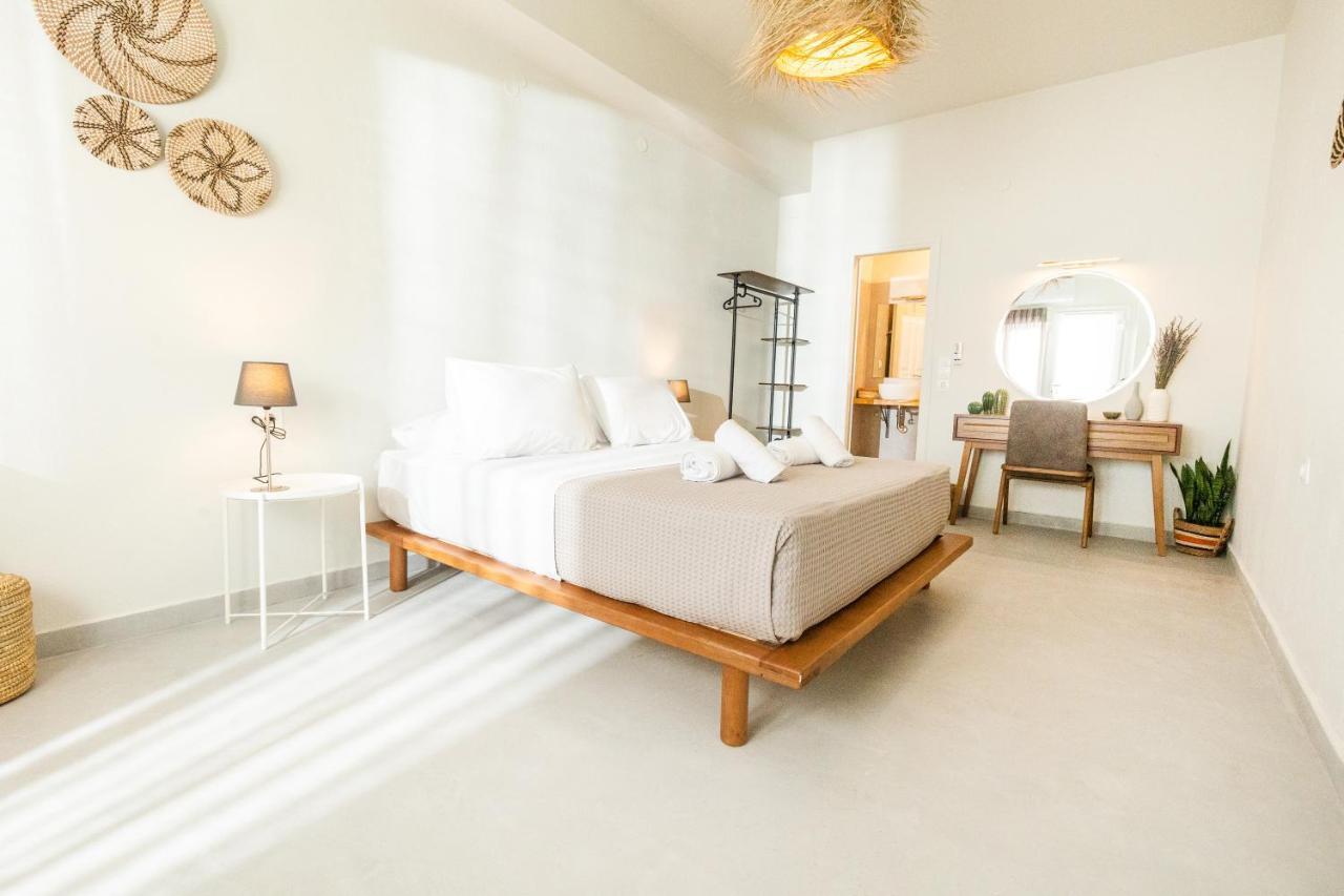 Dohos Skiathos Suites Ksanemos エクステリア 写真