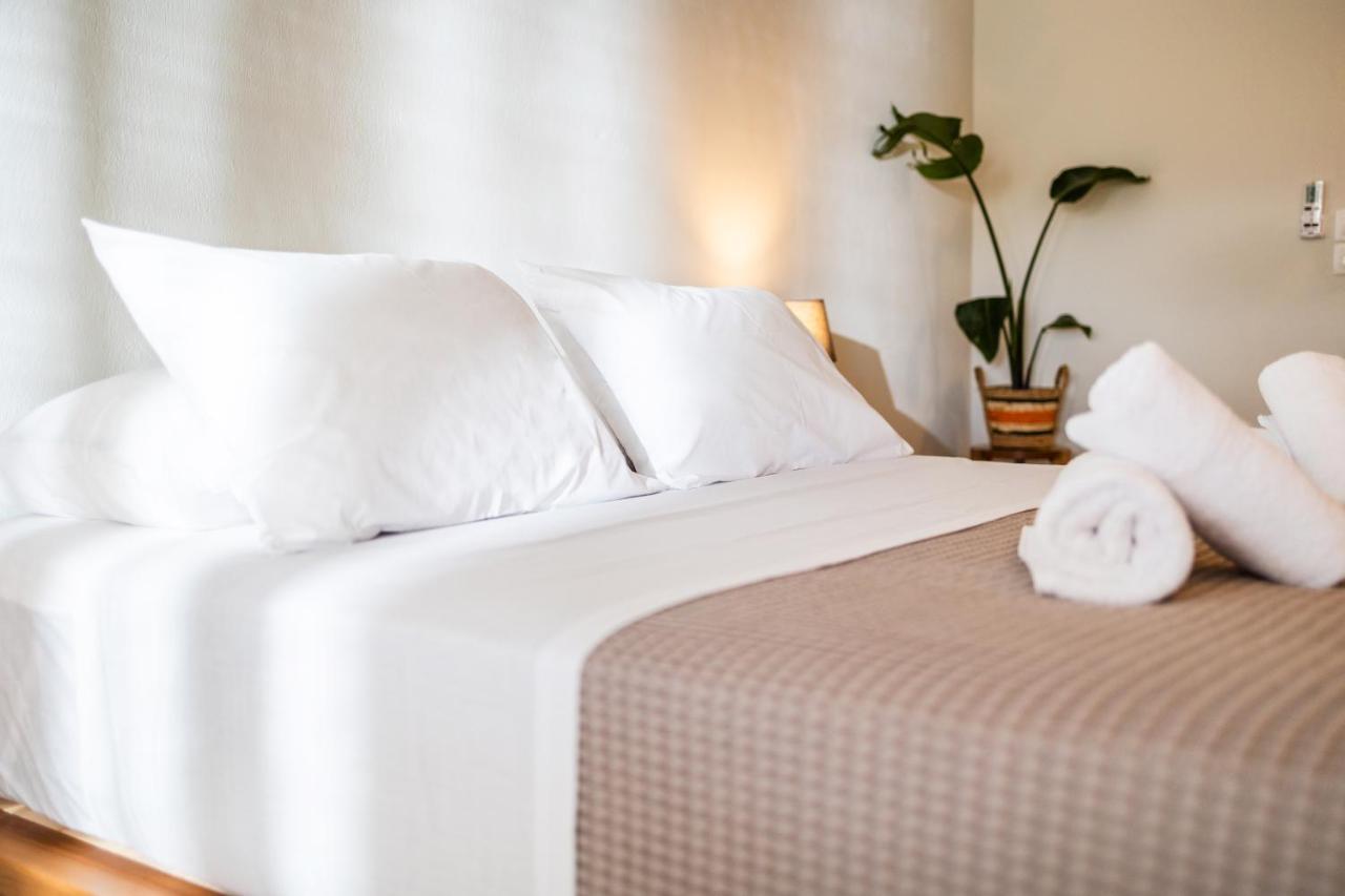 Dohos Skiathos Suites Ksanemos エクステリア 写真