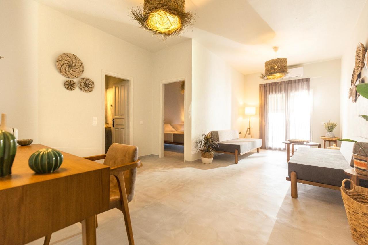 Dohos Skiathos Suites Ksanemos エクステリア 写真