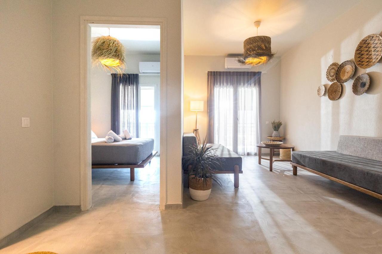 Dohos Skiathos Suites Ksanemos エクステリア 写真