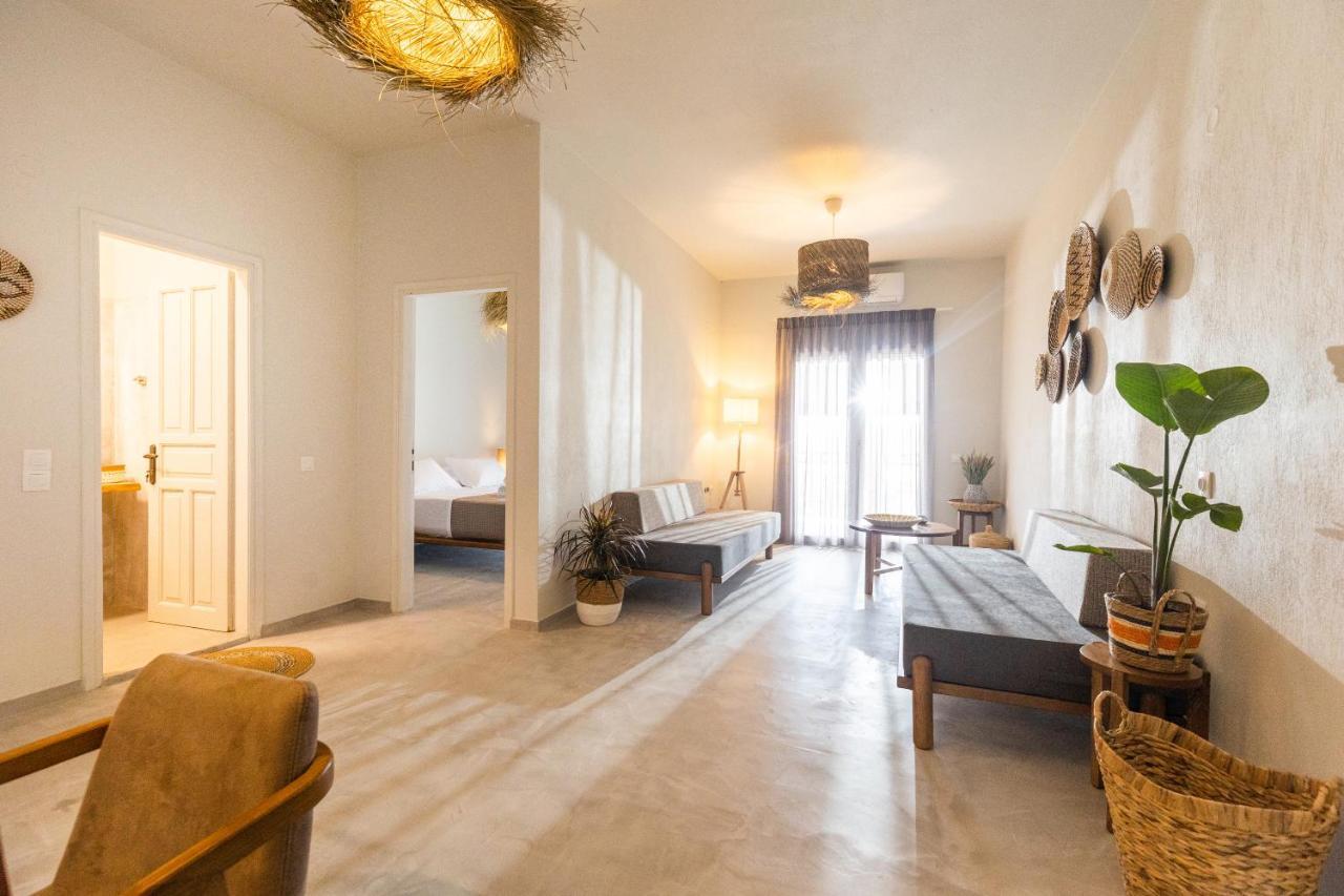 Dohos Skiathos Suites Ksanemos エクステリア 写真