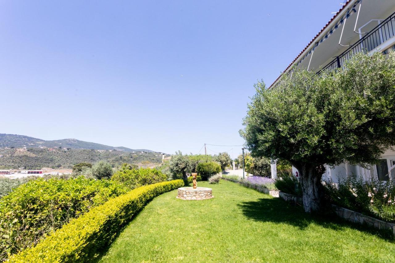 Dohos Skiathos Suites Ksanemos エクステリア 写真