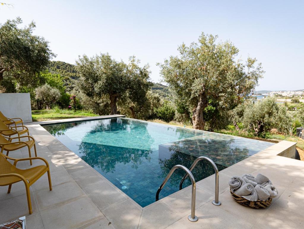 Dohos Skiathos Suites Ksanemos エクステリア 写真