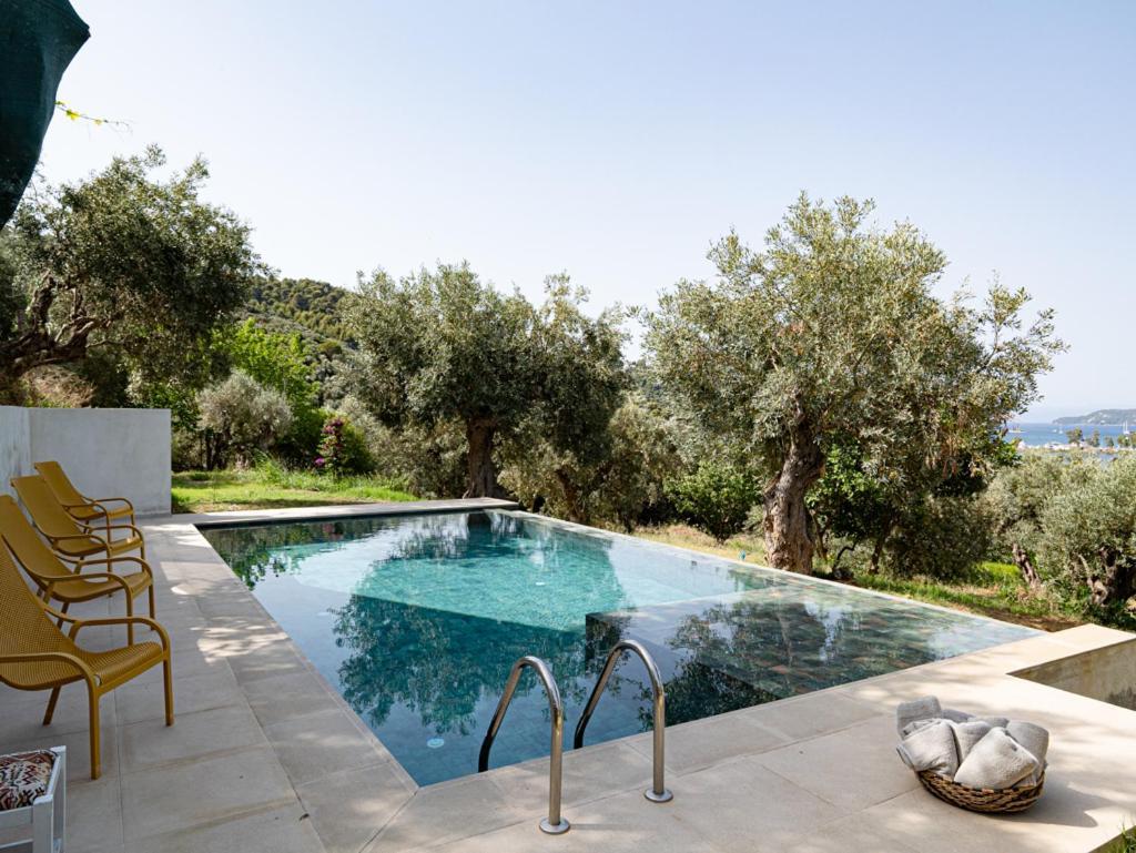 Dohos Skiathos Suites Ksanemos エクステリア 写真